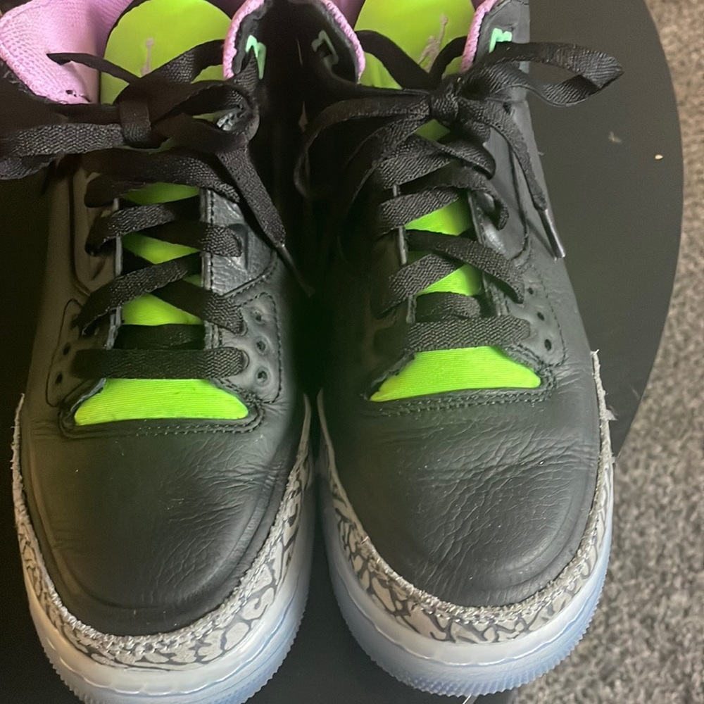 Jordans worn once